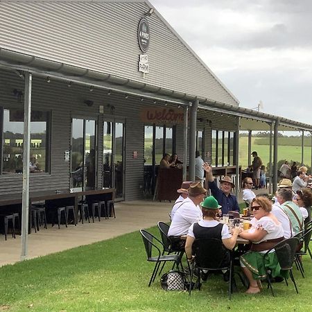Hunter Valley Resort, Hunter Farm Adventure Centre & 4 Pines At The Farm Pokolbin Exterior foto